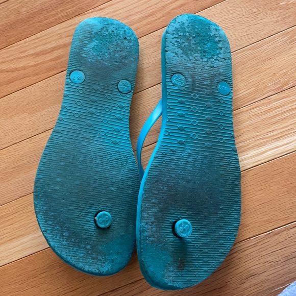 LINDSAY PHILLIPS SwitchFlops Bundle! Five flip flops w/ 4 additional button sets - Picture 17 of 17